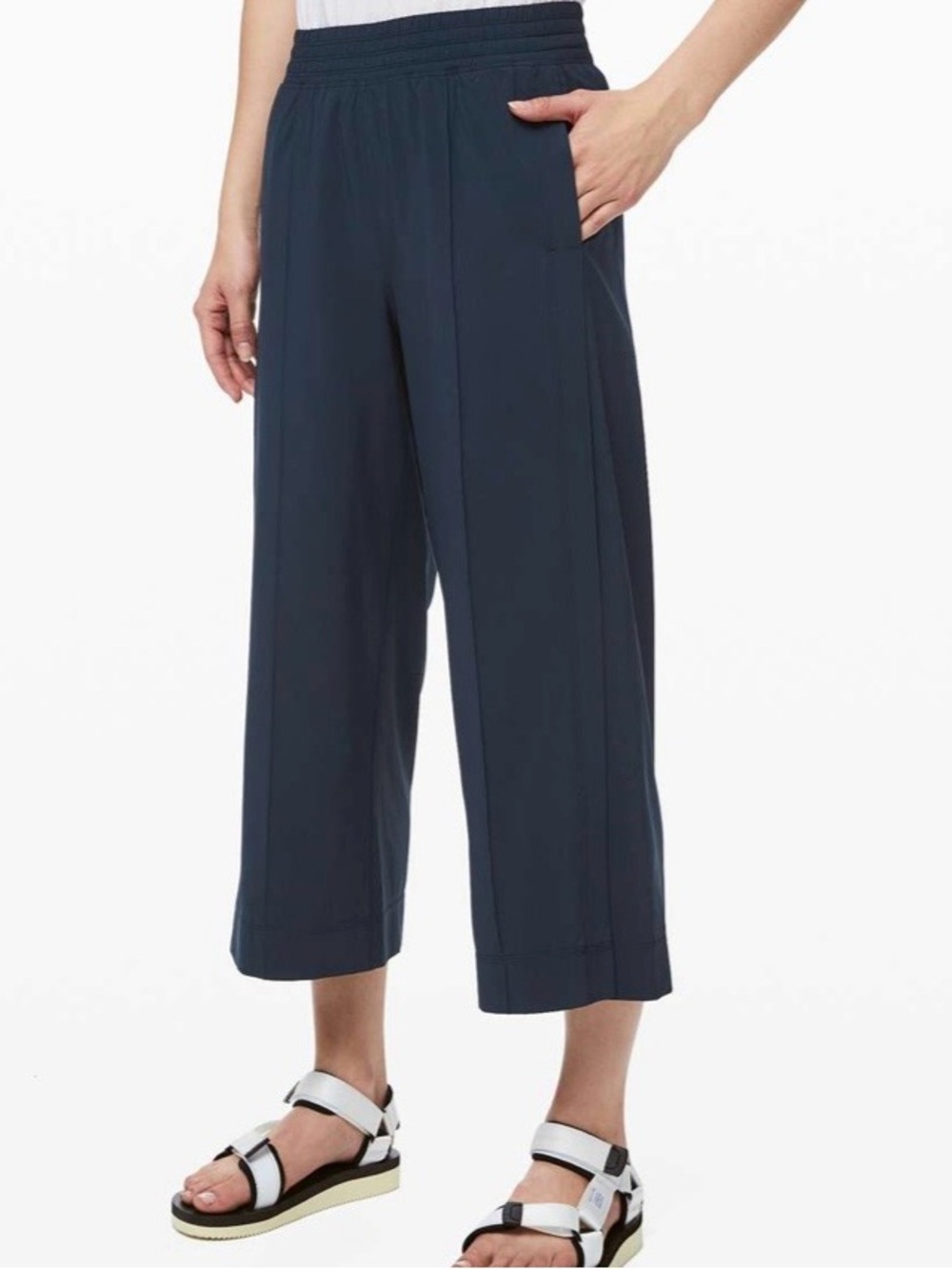 Lululemon Wanderer Culotte True Navy Size 0